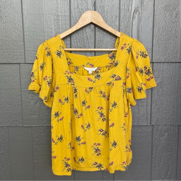 Lucky Brand Women’s Square Neck Yellow Floral Short Sleeve Top - Picture 7 of 12